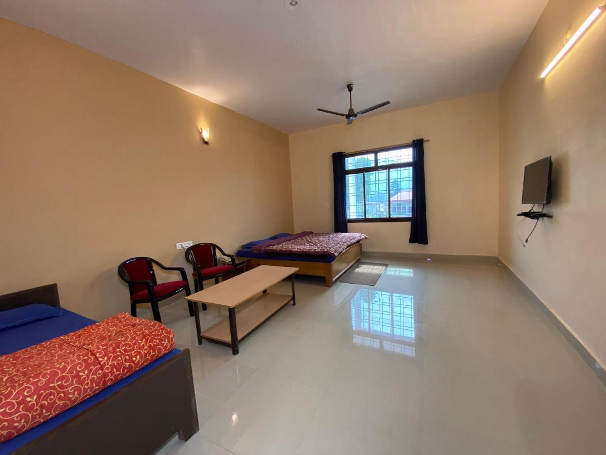Kanara Hotel Bhīm Tāl 外观 照片
